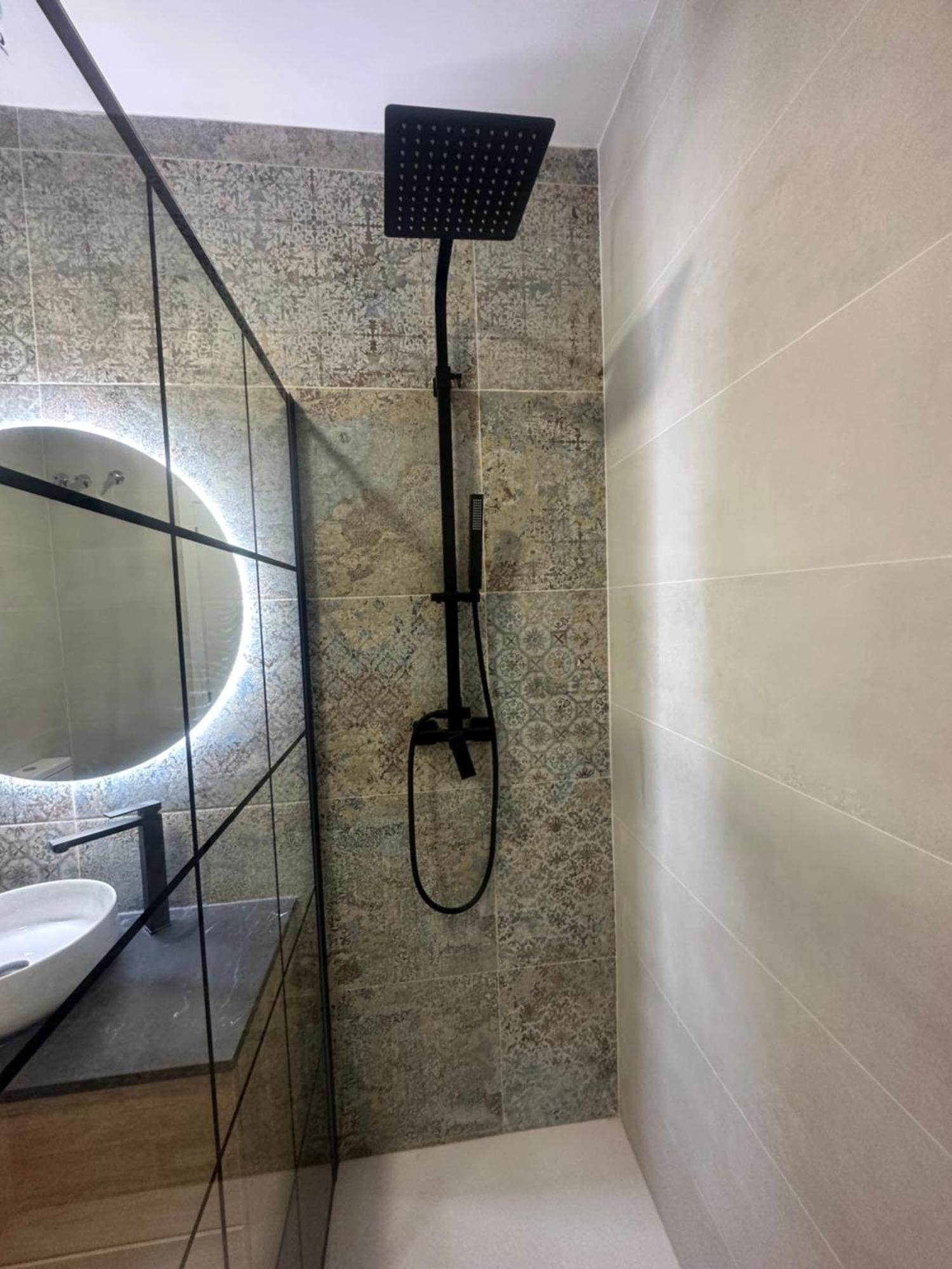 Portobeach Valencia Suites Екстер'єр фото