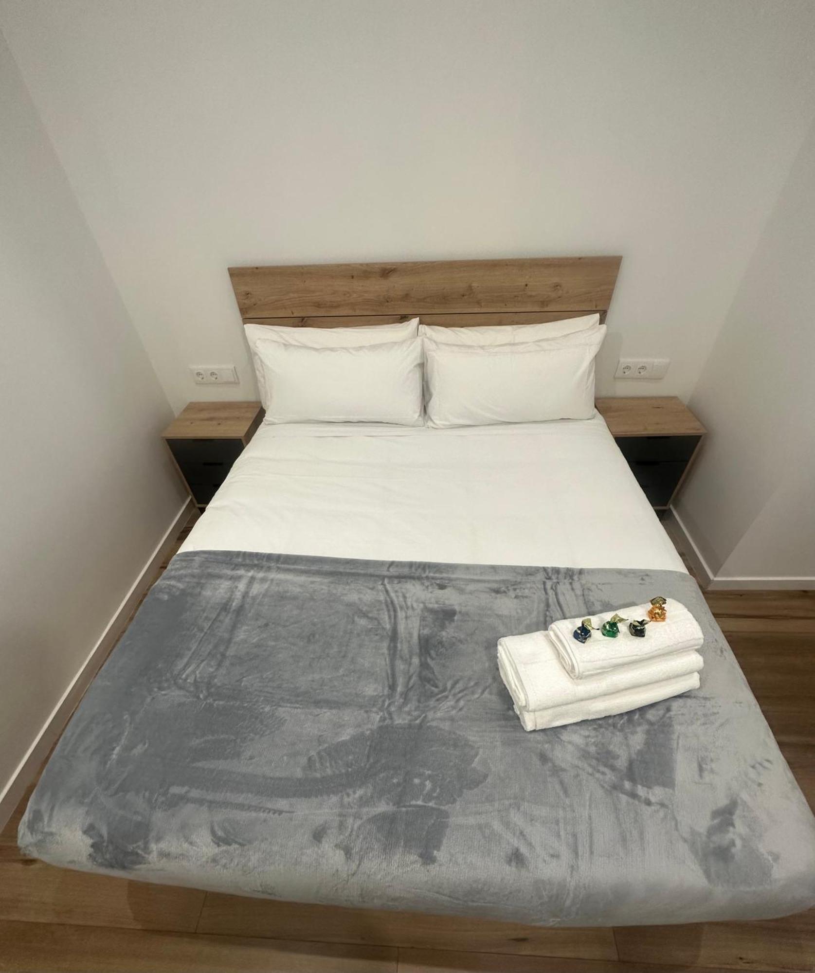 Portobeach Valencia Suites Екстер'єр фото