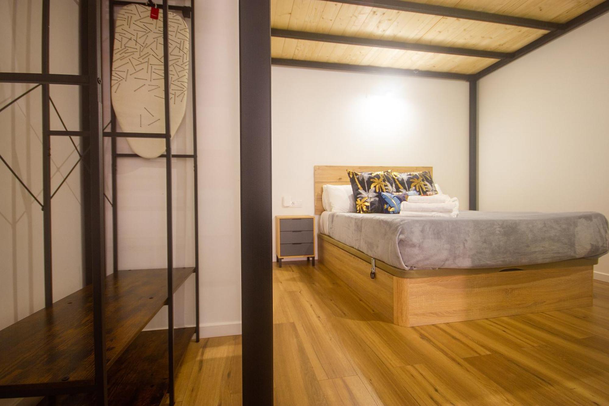 Portobeach Valencia Suites Екстер'єр фото