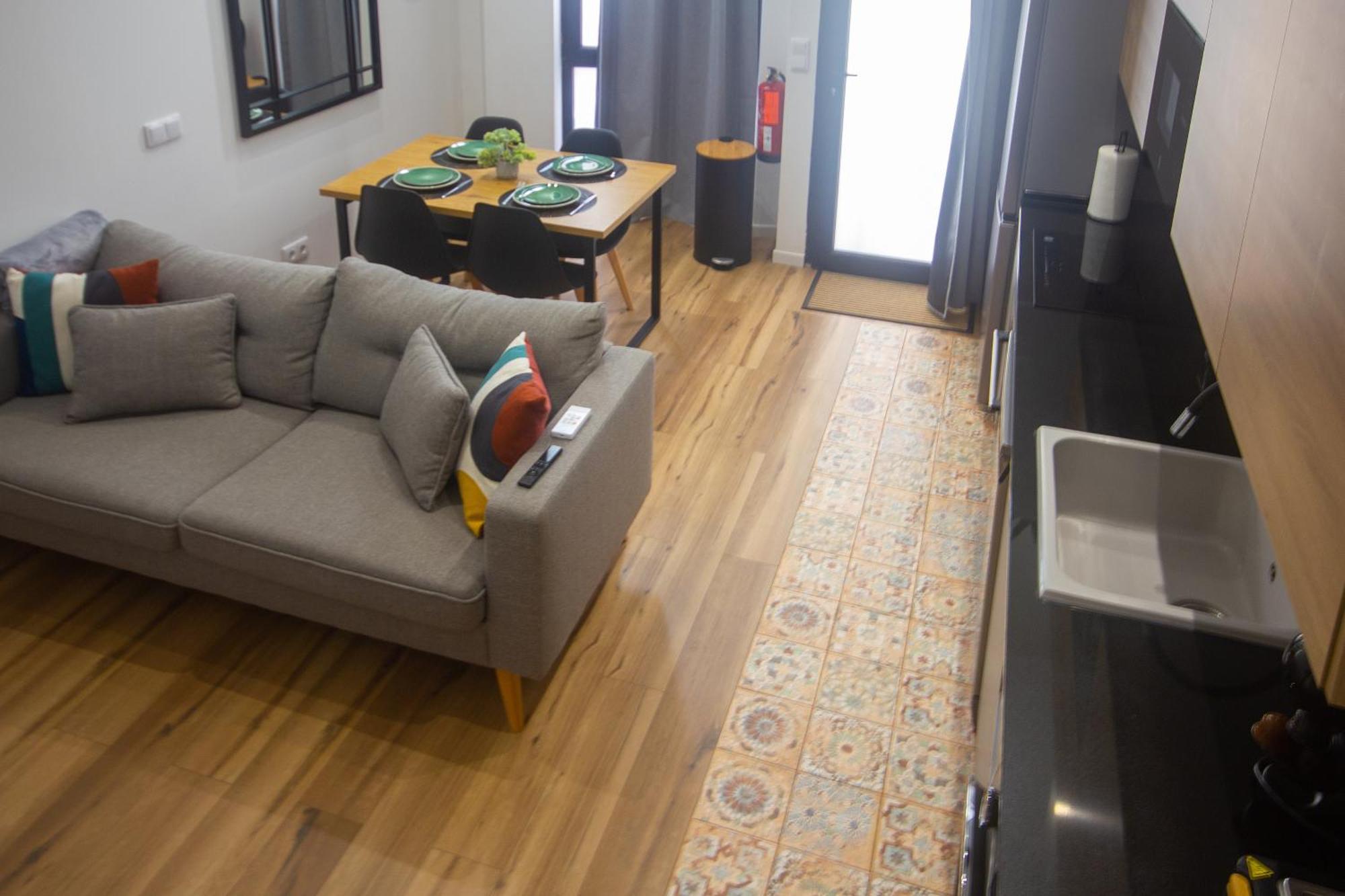 Portobeach Valencia Suites Екстер'єр фото
