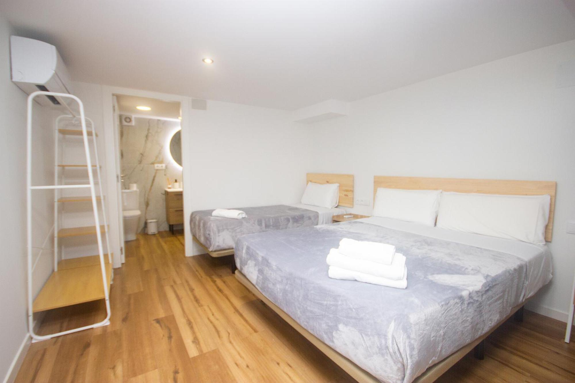 Portobeach Valencia Suites Екстер'єр фото